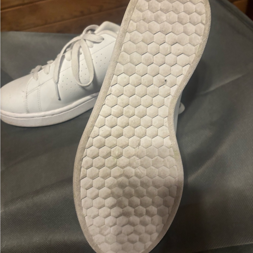 Adidas - Picture 3 of 4